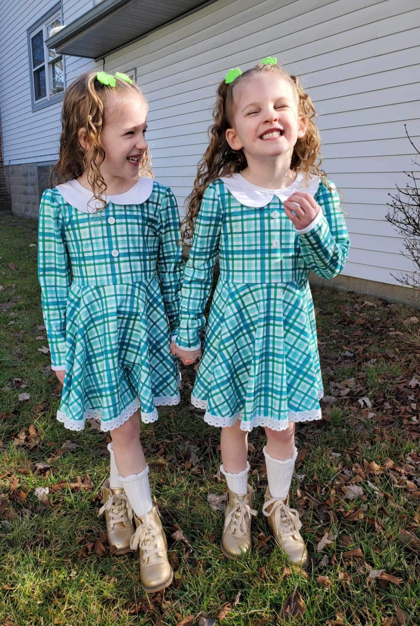 Long Sleeve Green Gingham Lace Collar Dress