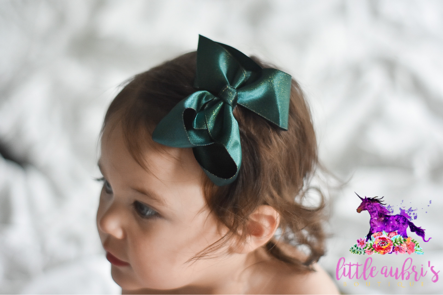 4.5 in. Piggy Set Shimmer Bows (Set of 2)