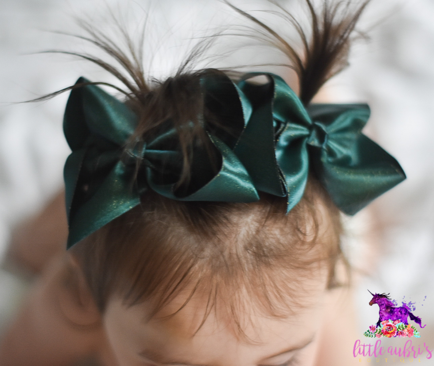 4.5 in. Piggy Set Shimmer Bows (Set of 2)