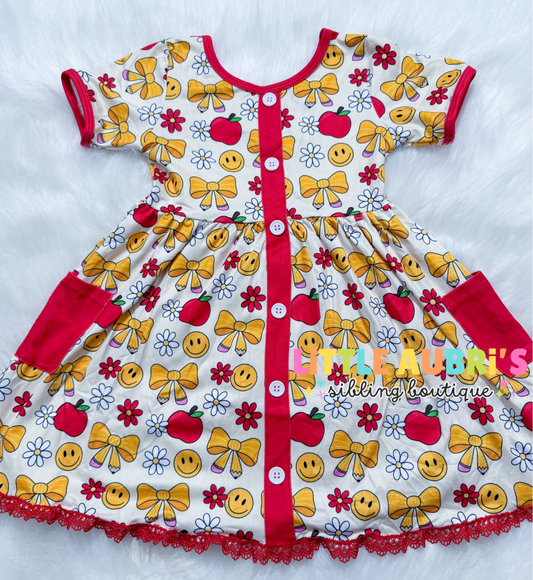 TEACHER’S PET APPLE Button Down Pocket Dress